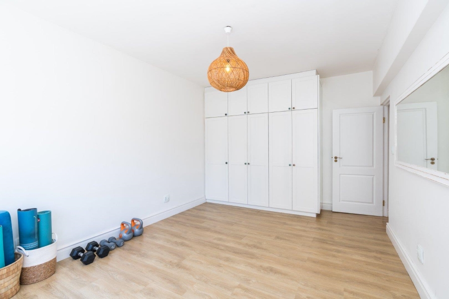 To Let 2 Bedroom Property for Rent in Sea Point Western Cape